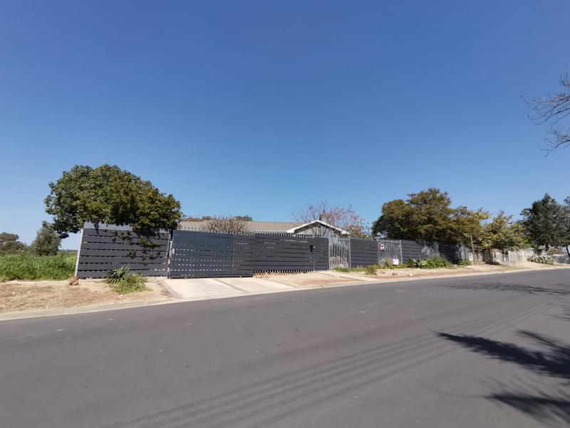 4 Bedroom Property for Sale in Dalsig Western Cape